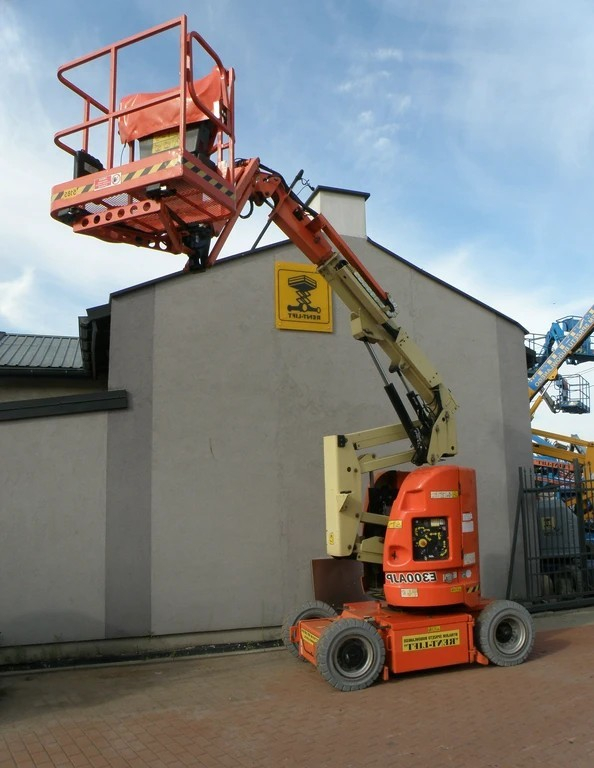 jlg-e300