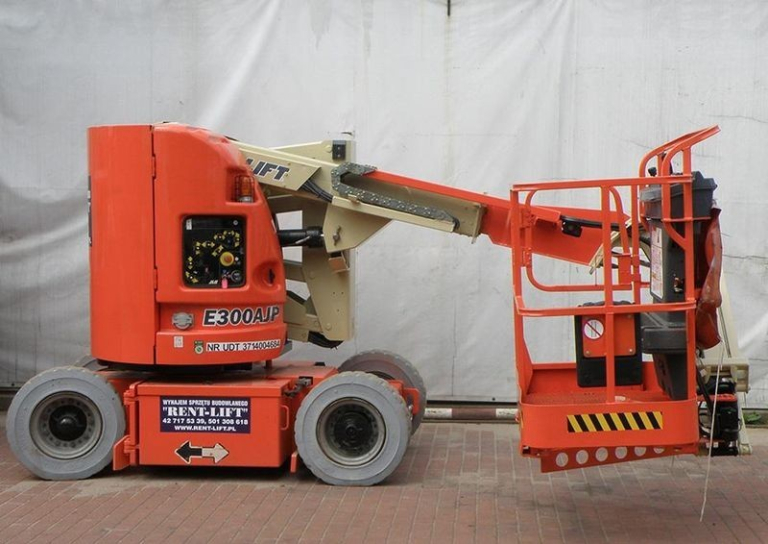 jlg-e300ajp-3